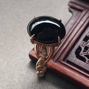 冰玻种墨翠镶玫瑰金钻石戒指