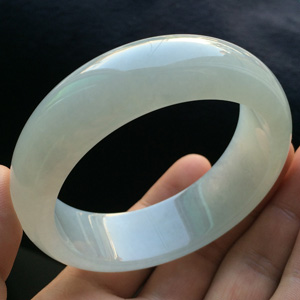 冰种晴水手镯（57.9mm）