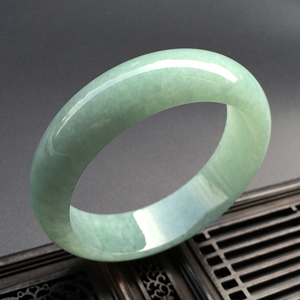 （超值推荐）糯冰种豆色手镯（59mm）