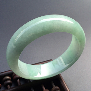 （超值推荐）糯冰种豆色手镯（57.3mm）