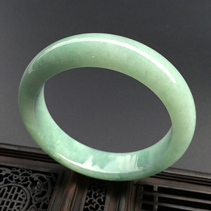 （超值推荐）糯冰种豆色手镯（57.2mm）