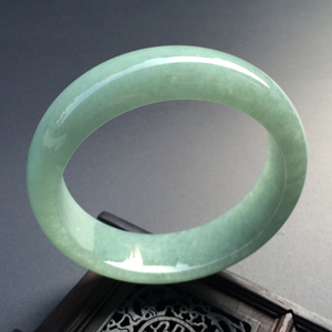 （超值推荐）糯冰种豆色手镯（59mm）