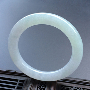 (超值推荐)糯冰种晴水圆条手镯（56.1mm）