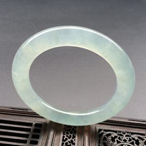 (超值推荐)冰种淡晴水圆条手镯（56mm）