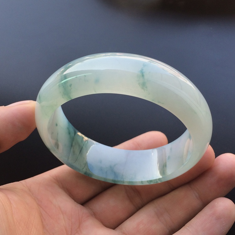 (超值推荐)冰种飘花手镯（57.2mm）