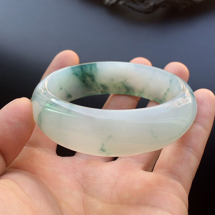 (超值推荐)冰种飘花手镯（57.2mm）