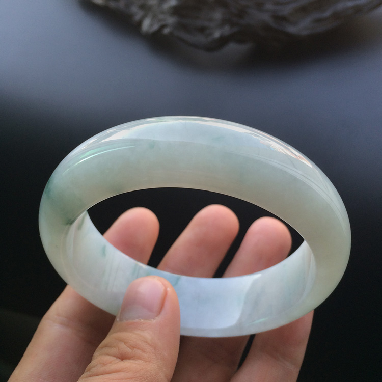 (超值推荐)糯冰种飘花手镯（57.5mm）