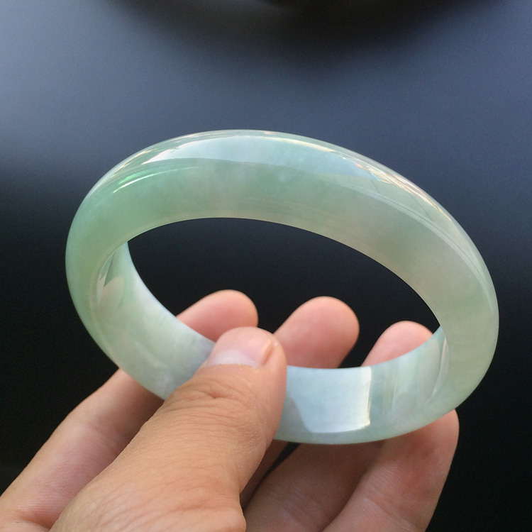 糯冰种晴水手镯（58.9mm）