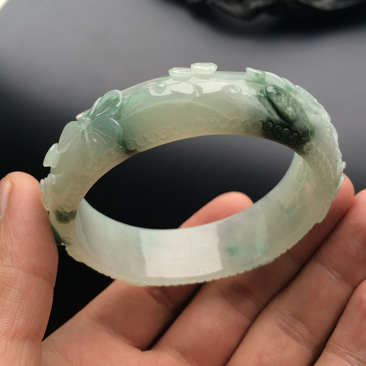 糯冰种飘花雕花手镯（54.2mm）
