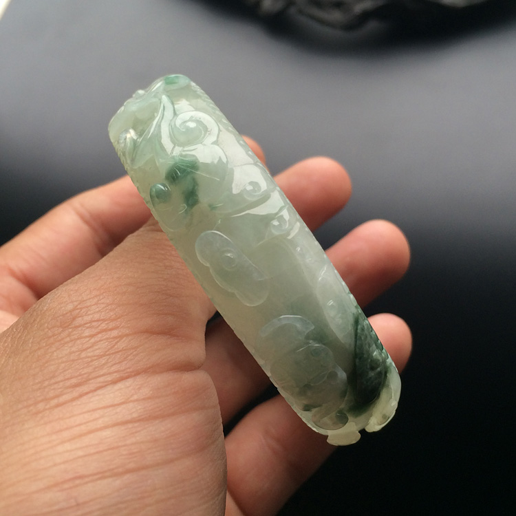 糯冰种飘花雕花手镯（54.2mm）