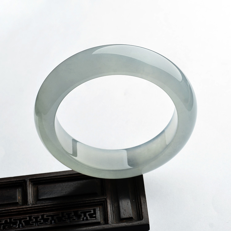 冰种晴水手镯（56.7mm）