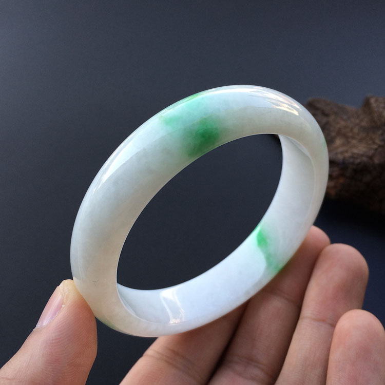 (超值推荐)糯冰种飘翠手镯（58.6mm）