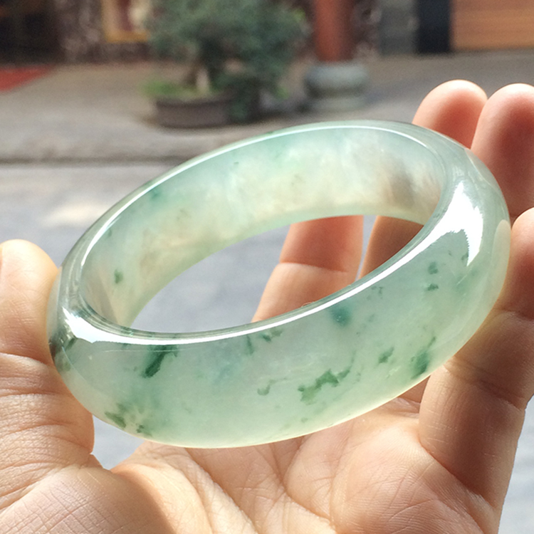 （超值推荐）冰玻种飘花手镯（58.8mm）