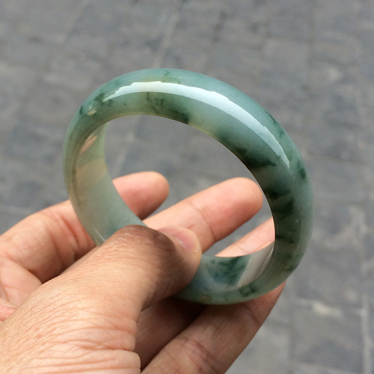 (超值推荐)糯冰种飘花手镯（52.8mm）