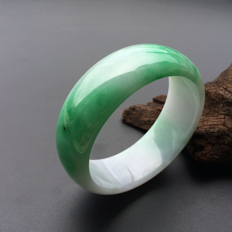 (超值推荐)糯冰种翠色手镯（57.1mm）