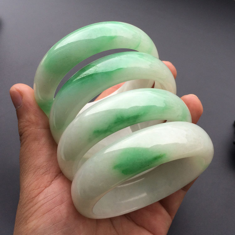 (超值推荐)糯冰种飘翠手镯（一批走）（59.5mm/57.8mm/58.5mm/58.6mm）