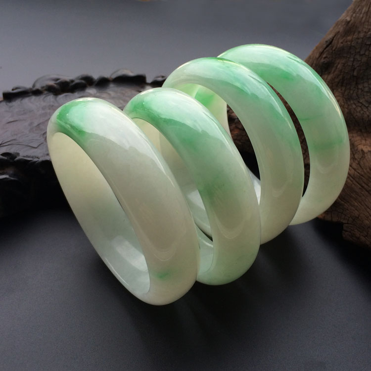(超值推荐)糯冰种飘翠手镯（一批走）（59.5mm/57.8mm/58.5mm/58.6mm）