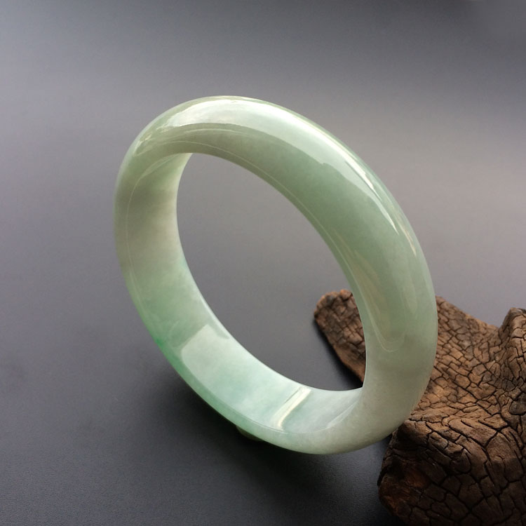 糯冰种飘翠手镯（57.6mm）