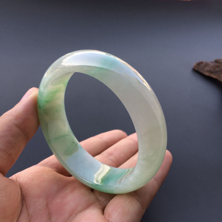 糯冰种飘翠手镯（59.8mm）