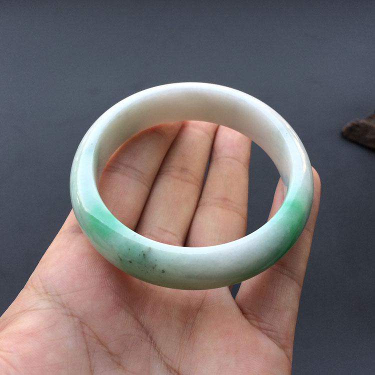 糯冰种飘翠手镯（58.3mm）