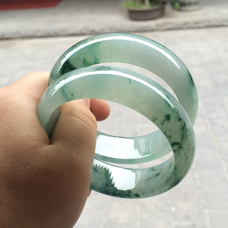 (超值推荐)冰种飘花手镯（一对）