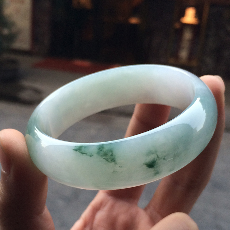 (超值推荐)冰种飘花手镯（一批）
