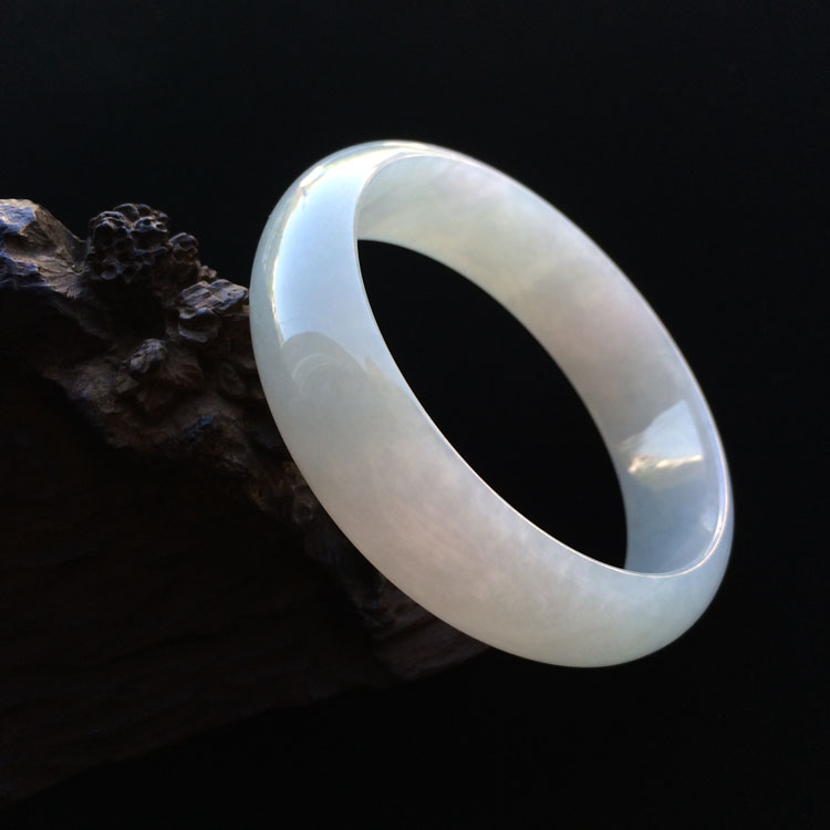 糯冰种淡晴水手镯（57.6mm）