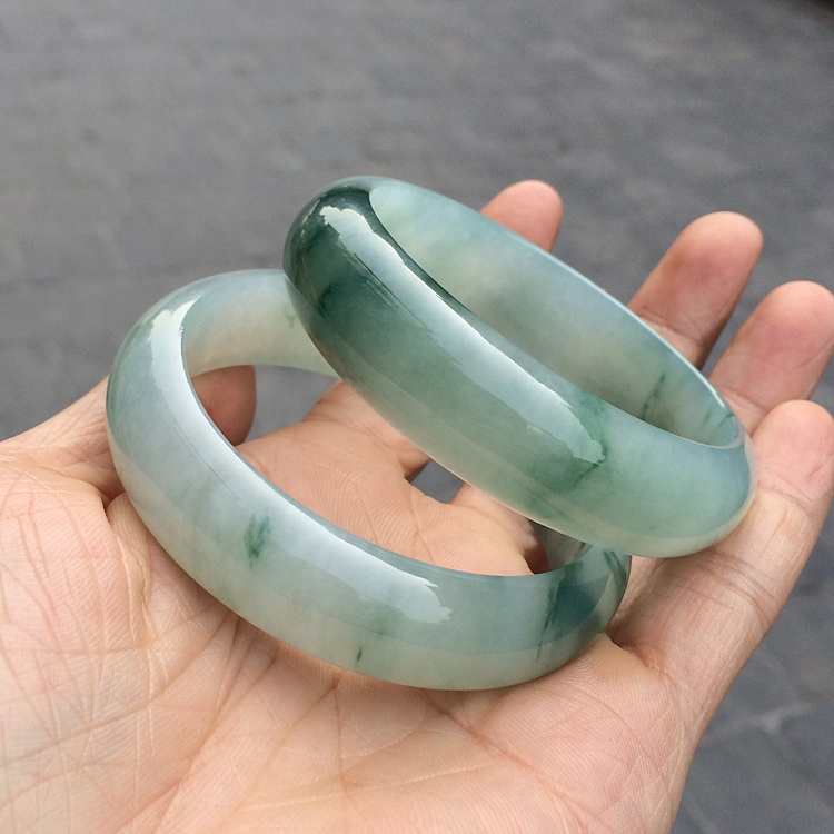 (超值推荐)冰种飘花手镯（一对）