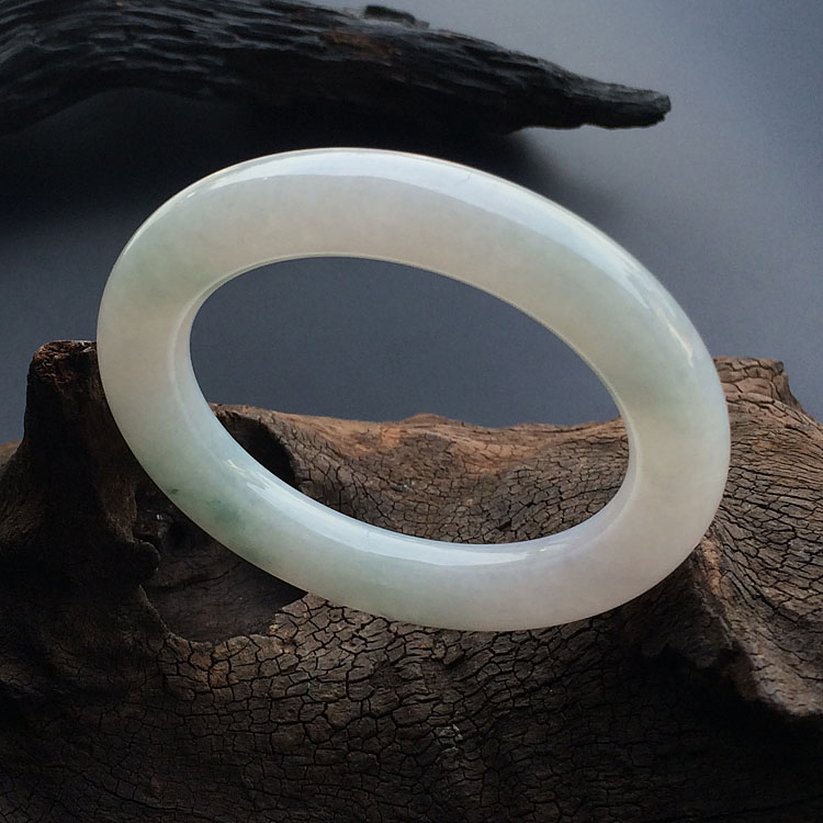 糯冰种飘花圆条手镯（56.1mm）