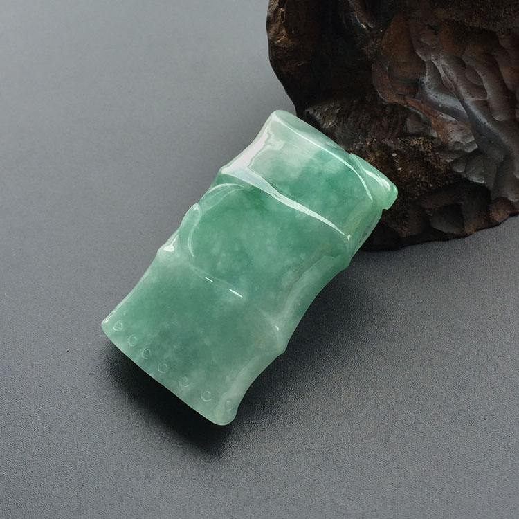 糯冰种晴水节节高挂件