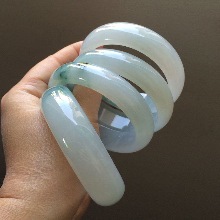 糯冰种飘花手镯（一批走）（58.5mm/57.5mm/57.7mm）