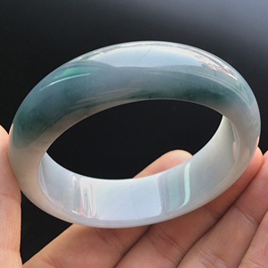 糯冰种飘花手镯（53.3mm）