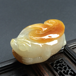 糯冰种黄翡金蟾挂件
