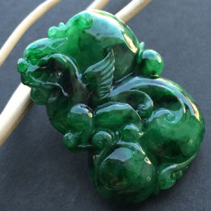 (超值推荐)糯冰种廯加绿龙行如意挂件