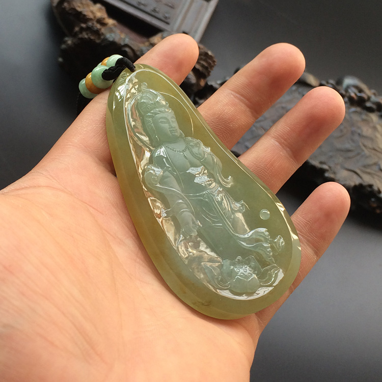 (超值推荐)糯冰种晴水站观音挂件