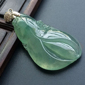(超值推荐)糯冰种晴水玉兰花挂件
