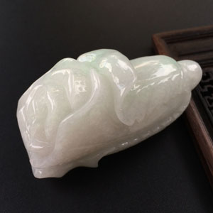 (超值推荐)糯冰种晴水白菜挂件