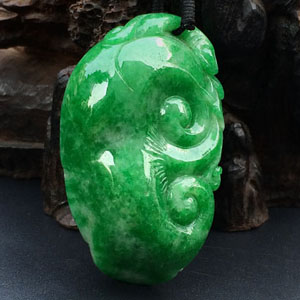 糯冰种翠色如意挂件