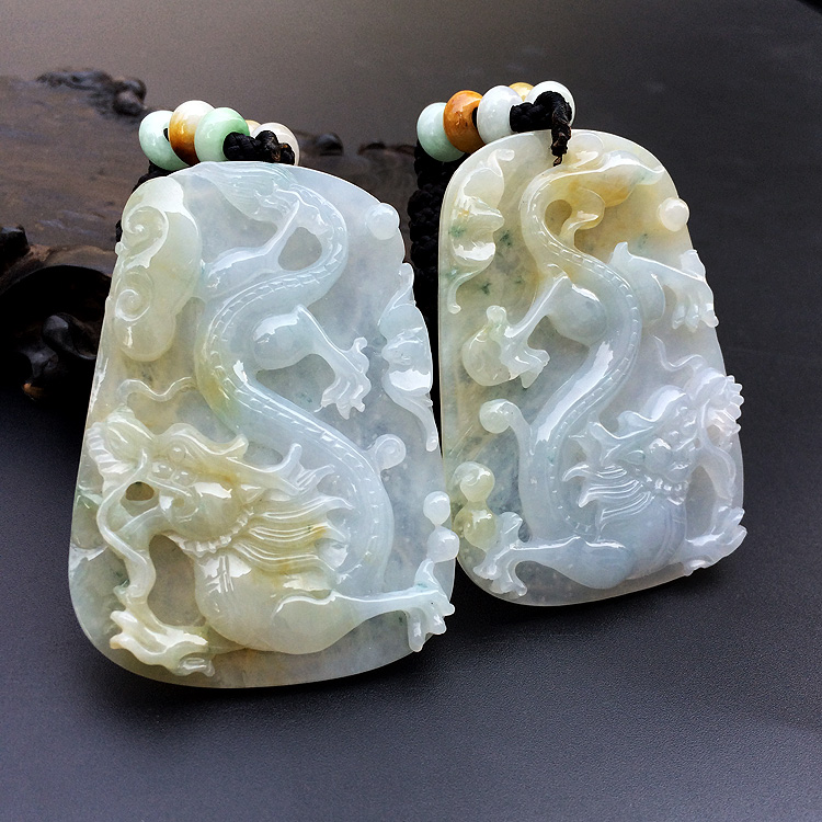 糯冰种黄翡略飘花龙牌挂件（一对）