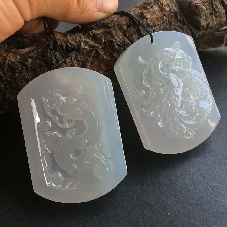 冰种淡晴水龙凤牌挂件(一对)