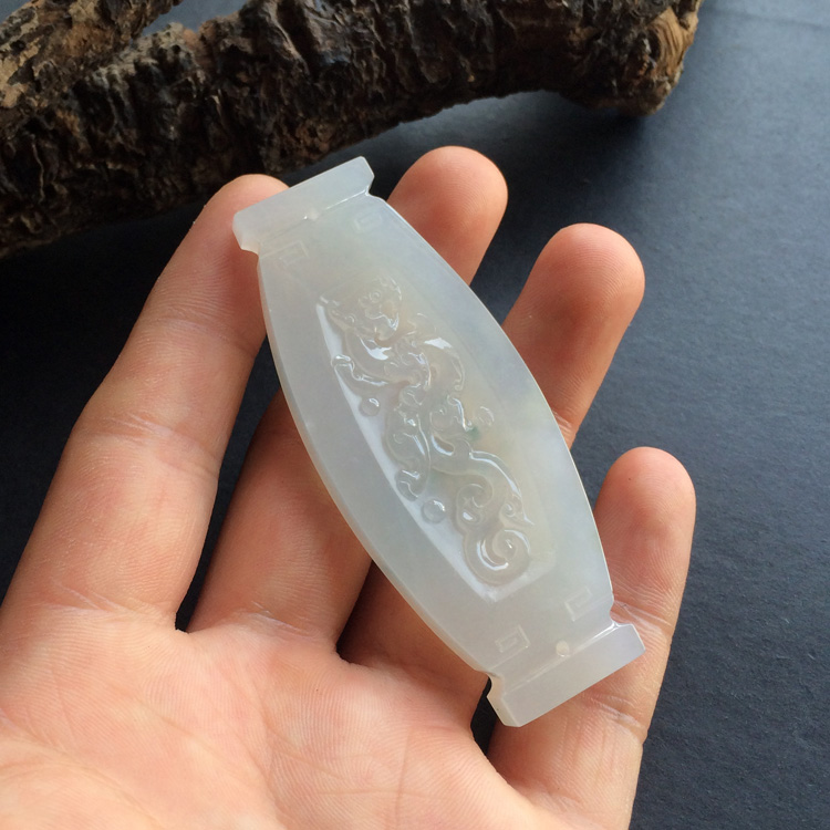 冰种淡晴水仿古龙凤牌挂件