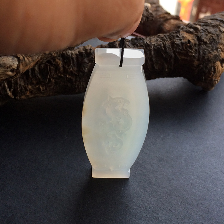 冰种淡晴水仿古龙凤牌挂件