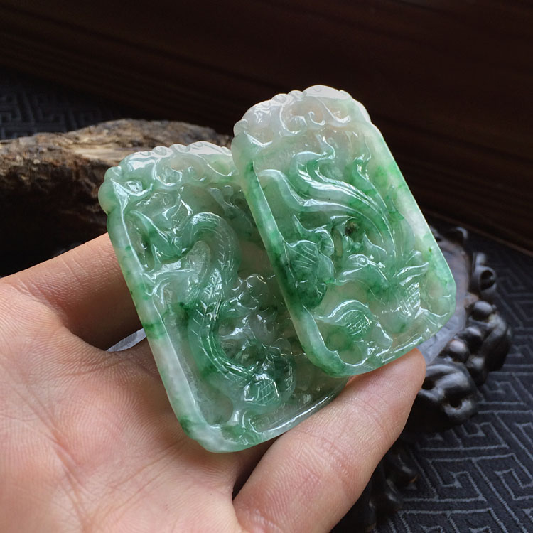 糯冰种飘花龙凤牌挂件(一对)