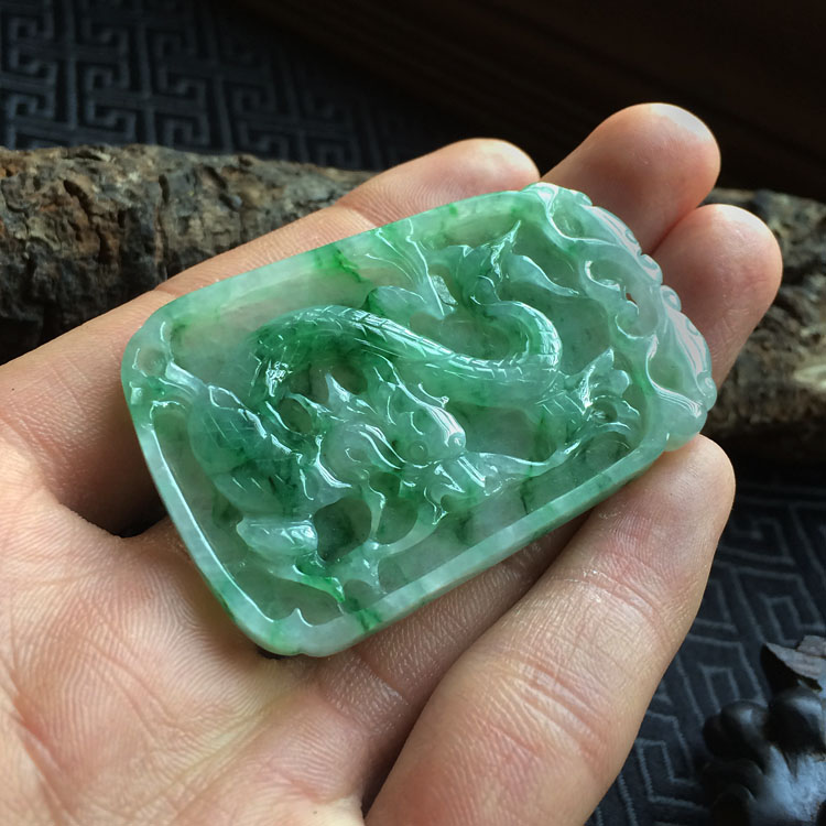 糯冰种飘花龙凤牌挂件(一对)