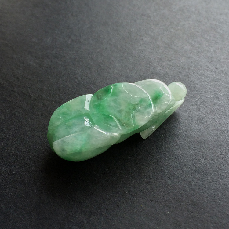 糯冰种飘翠玉鼠运财挂件