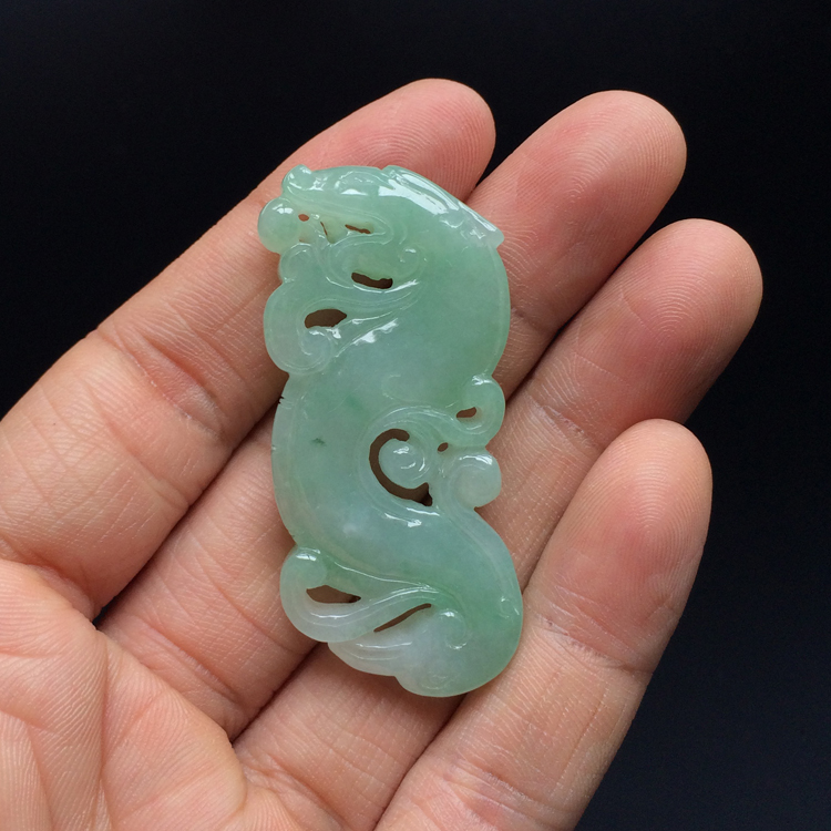 (超值推荐)糯冰种翠色龙马精神挂件