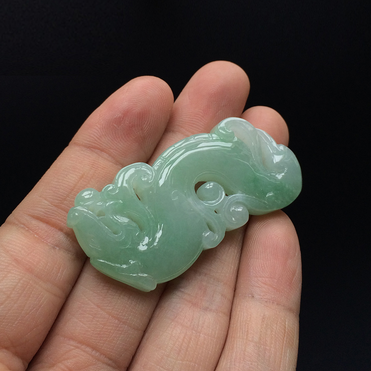 (超值推荐)糯冰种翠色龙马精神挂件