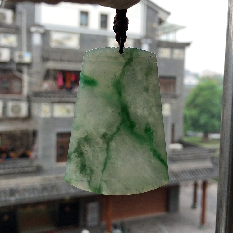 (超值推荐)冰种飘翠龙凤牌挂件