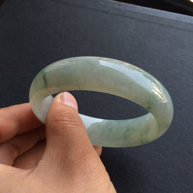 糯冰种飘花手镯（59.8mm）