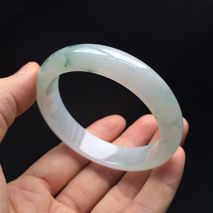 (超值推荐)糯冰种飘花手镯（57.2mm)